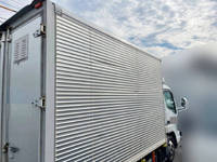 三菱ふそうキャンターアルミバン小型（2t・3t）[写真05]