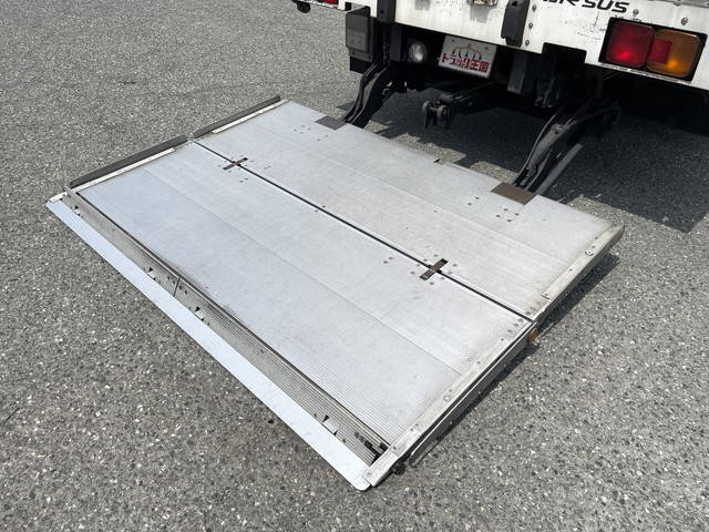 日野レンジャー冷凍車（冷蔵車）中型（4t）[写真19]