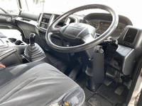 日野レンジャー冷凍車（冷蔵車）中型（4t）[写真32]