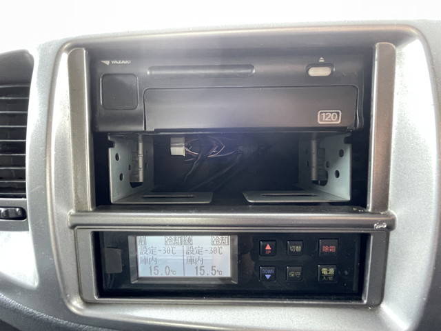 日野レンジャー冷凍車（冷蔵車）中型（4t）[写真36]