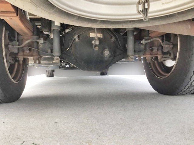 三菱ふそうキャンター平ボディ小型（2t・3t）[写真19]