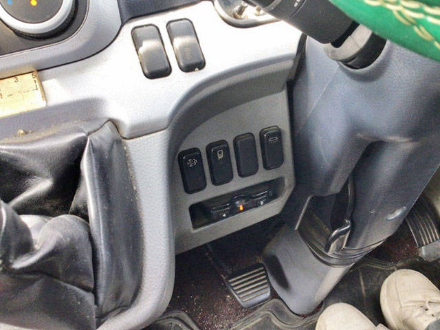 三菱ふそうキャンター平ボディ小型（2t・3t）[写真30]