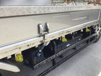 三菱ふそうキャンター平ボディ小型（2t・3t）[写真06]