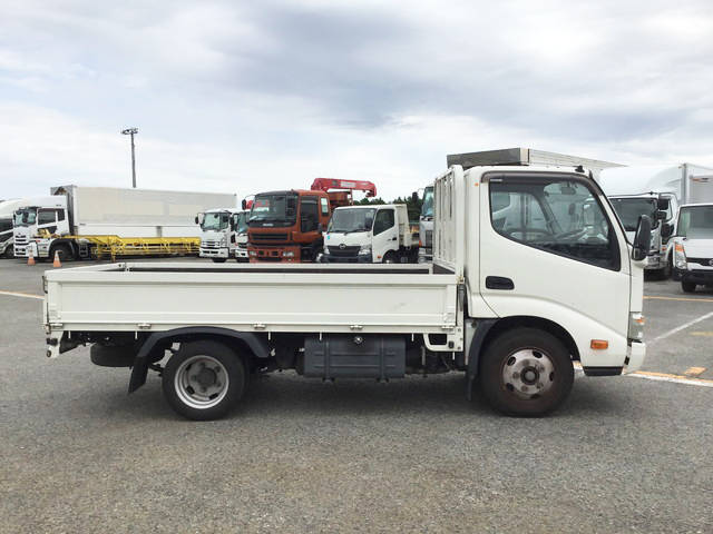 日野デュトロ平ボディ小型（2t・3t）[写真06]
