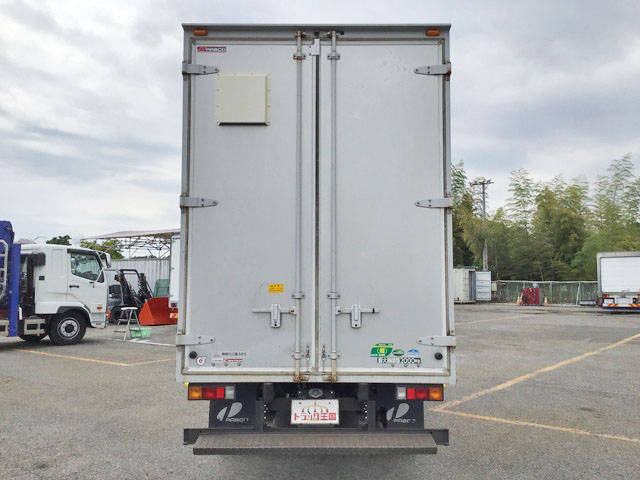 三菱ふそうキャンターアルミバン小型（2t・3t）[写真11]