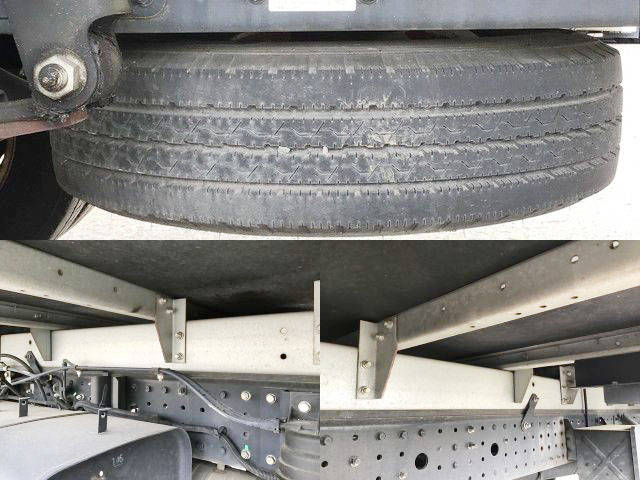 三菱ふそうキャンターアルミバン小型（2t・3t）[写真20]