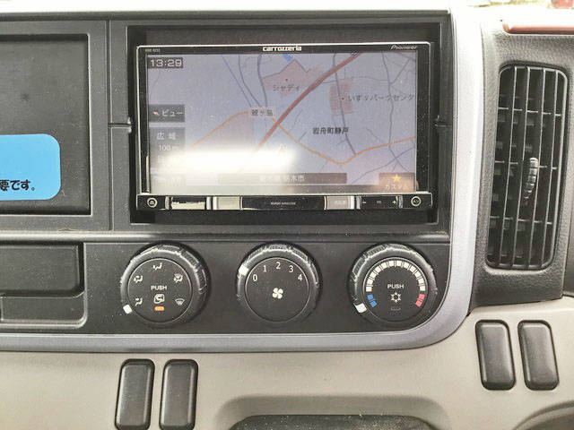 三菱ふそうキャンターアルミバン小型（2t・3t）[写真33]