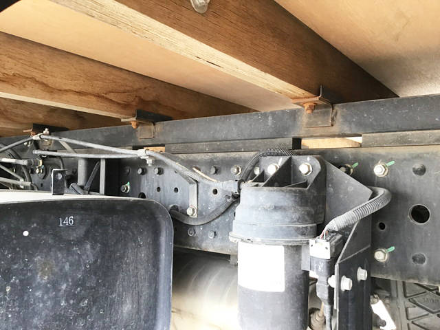 三菱ふそうキャンター平ボディ小型（2t・3t）[写真19]