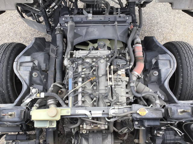 三菱ふそうキャンター平ボディ小型（2t・3t）[写真24]