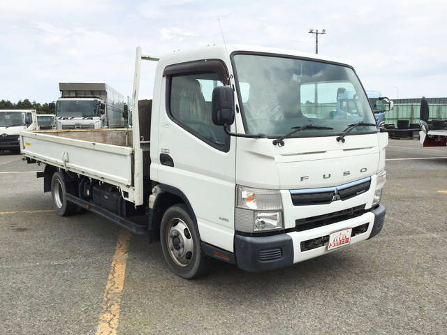 三菱ふそうキャンター平ボディ小型（2t・3t）[写真03]