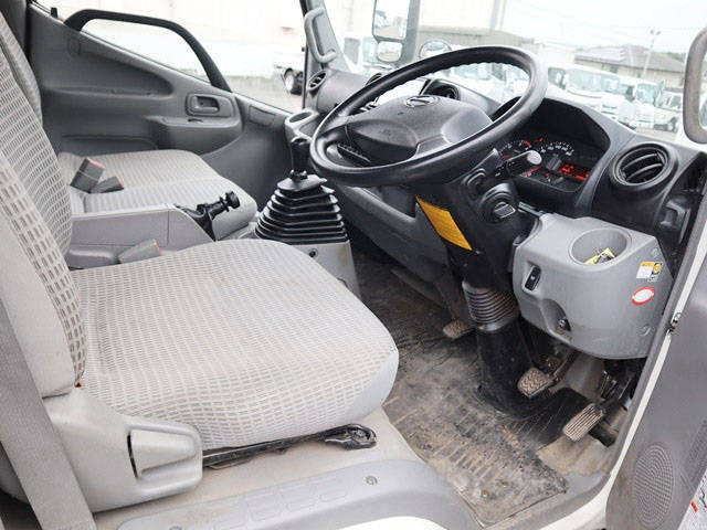 日野デュトロクレーン3段小型（2t・3t）[写真28]