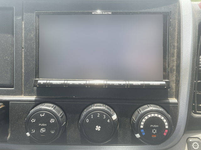 三菱ふそうキャンターダンプ小型（2t・3t）[写真35]