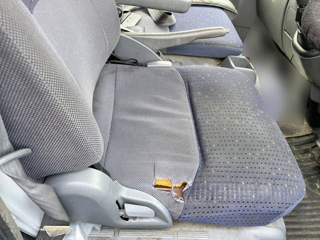 三菱ふそうキャンターアルミバン小型（2t・3t）[写真13]