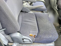 三菱ふそうキャンターアルミバン小型（2t・3t）[写真13]