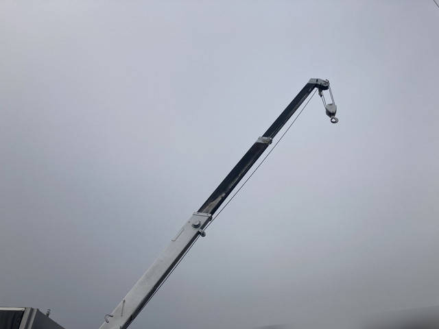 三菱ふそうキャンターダンプ・クレーン付小型（2t・3t）[写真16]
