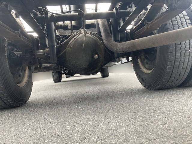 三菱ふそうキャンターダンプ・クレーン付小型（2t・3t）[写真26]