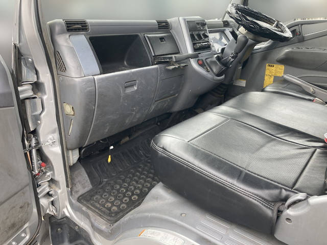 三菱ふそうキャンターダンプ・クレーン付小型（2t・3t）[写真33]