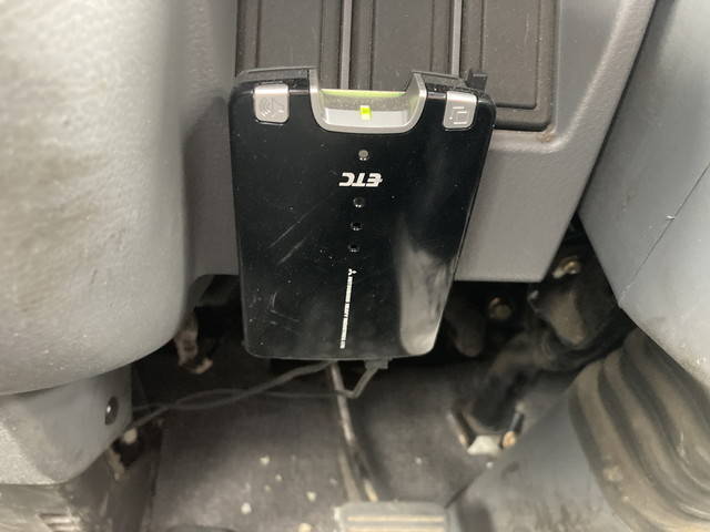 三菱ふそうキャンターダンプ・クレーン付小型（2t・3t）[写真37]