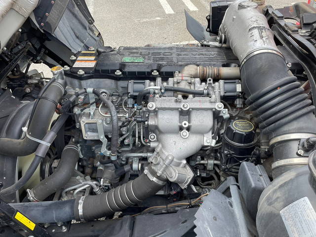 三菱ふそうファイタークレーン4段中型（4t）[写真16]