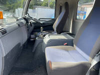 三菱ふそうファイタークレーン4段中型（4t）[写真17]