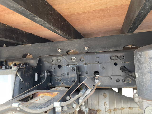 三菱ふそうファイタークレーン4段中型（4t）[写真30]