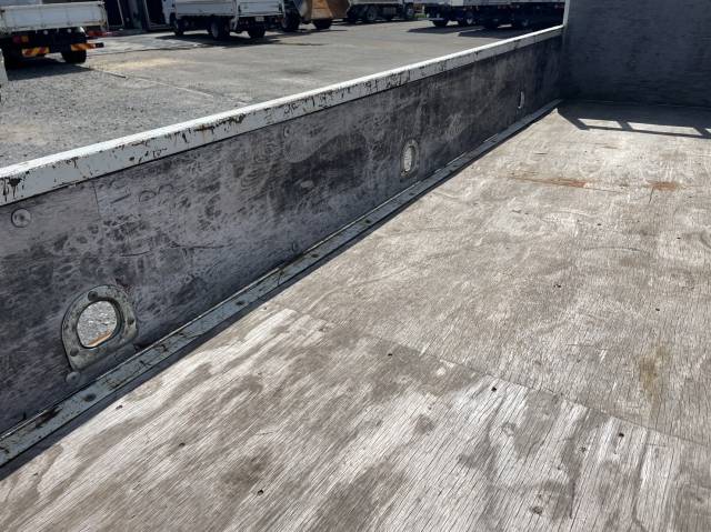 三菱ふそうキャンタークレーン4段小型（2t・3t）[写真11]