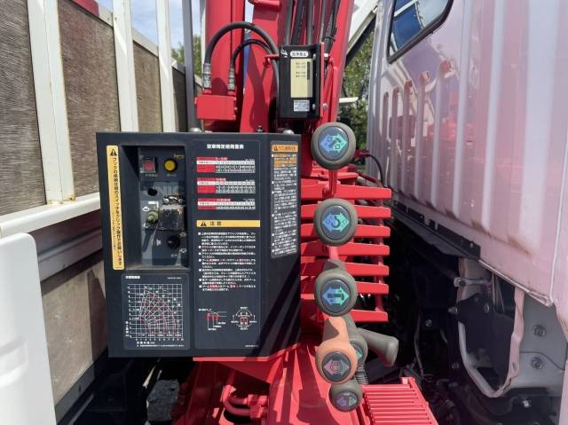 三菱ふそうキャンタークレーン4段小型（2t・3t）[写真17]