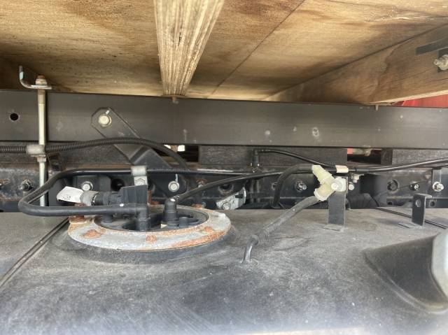 三菱ふそうキャンタークレーン4段小型（2t・3t）[写真23]