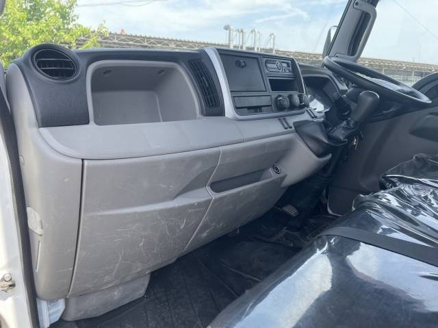 三菱ふそうキャンタークレーン4段小型（2t・3t）[写真33]