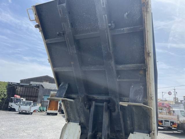 三菱ふそうキャンターダンプ小型（2t・3t）[写真19]