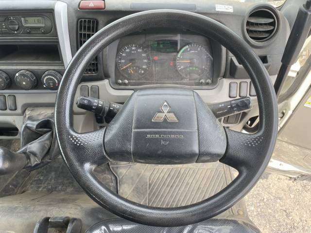 三菱ふそうキャンターダンプ小型（2t・3t）[写真36]