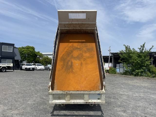 三菱ふそうキャンターダンプ小型（2t・3t）[写真09]