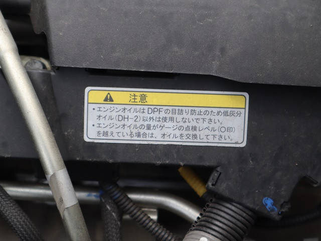 三菱ふそうキャンターアルミバン小型（2t・3t）[写真16]