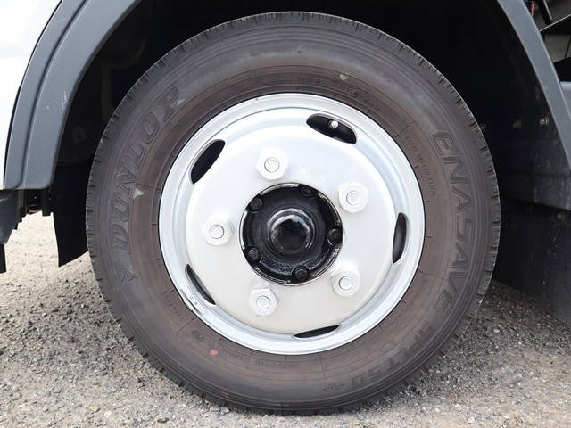 三菱ふそうキャンターアルミバン小型（2t・3t）[写真23]