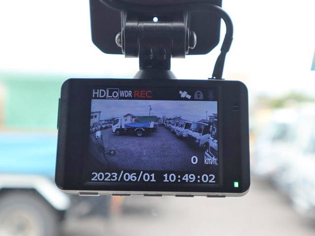 三菱ふそうキャンターアルミバン小型（2t・3t）[写真36]