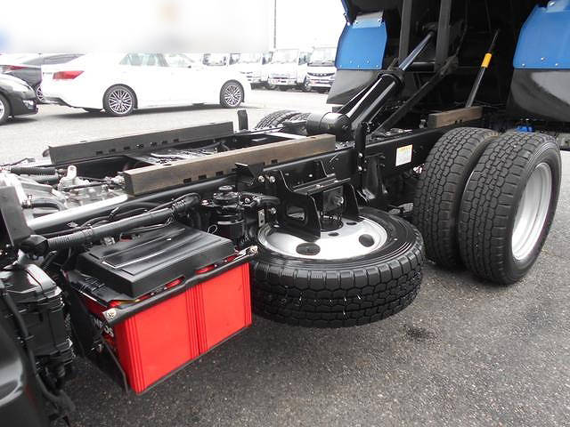 トヨタトヨエースダンプ小型（2t・3t）[写真11]