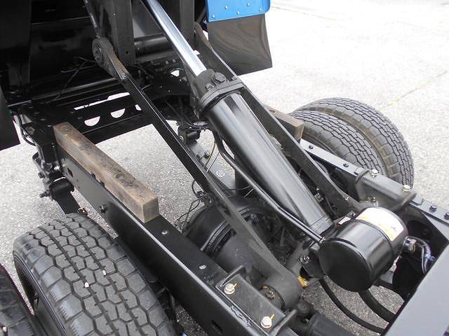 トヨタトヨエースダンプ小型（2t・3t）[写真14]