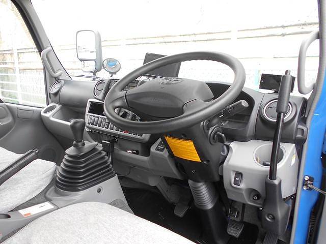 トヨタトヨエースダンプ小型（2t・3t）[写真18]