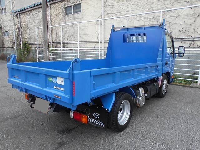 トヨタトヨエースダンプ小型（2t・3t）[写真06]
