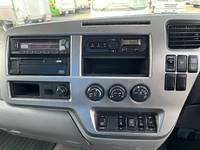 UDトラックスコンドルパッカー車（塵芥車）増トン（6t・8t）[写真28]