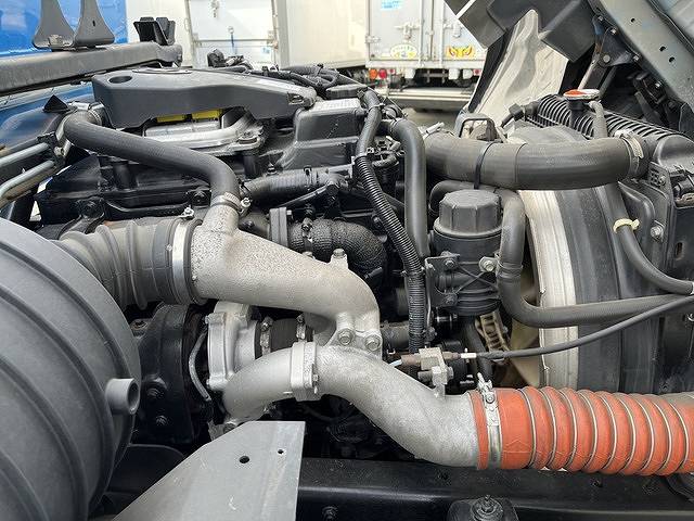 UDトラックスコンドルパッカー車（塵芥車）増トン（6t・8t）[写真33]