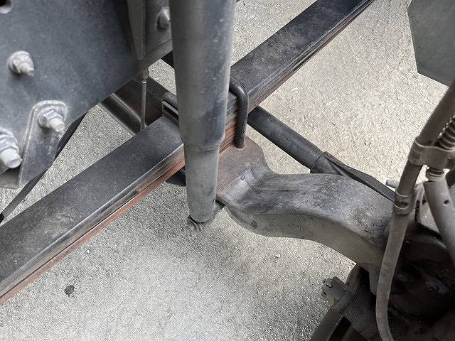 UDトラックスコンドルパッカー車（塵芥車）増トン（6t・8t）[写真35]