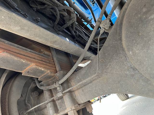 UDトラックスコンドルパッカー車（塵芥車）増トン（6t・8t）[写真36]