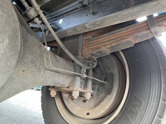 UDトラックスコンドルパッカー車（塵芥車）増トン（6t・8t）[写真37]