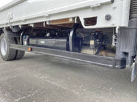 三菱ふそうキャンター平ボディ小型（2t・3t）[写真18]