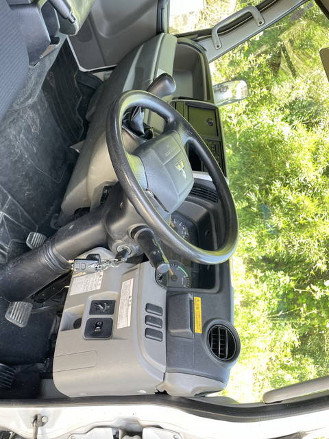 三菱ふそうキャンター平ボディ小型（2t・3t）[写真36]