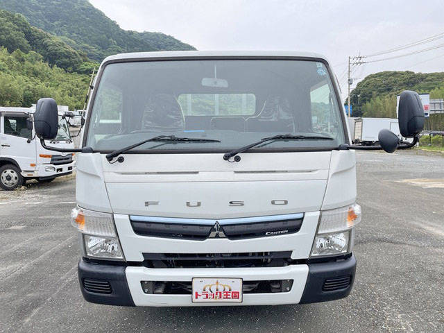 三菱ふそうキャンター平ボディ小型（2t・3t）[写真07]