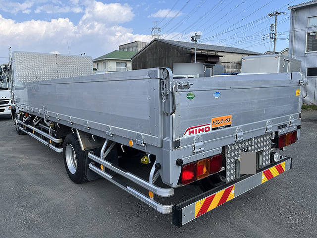 日野レンジャーアルミブロック中型（4t）[写真02]