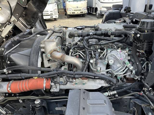 日野レンジャーアルミブロック中型（4t）[写真31]