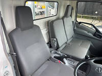 日野デュトロ平ボディ小型（2t・3t）[写真12]